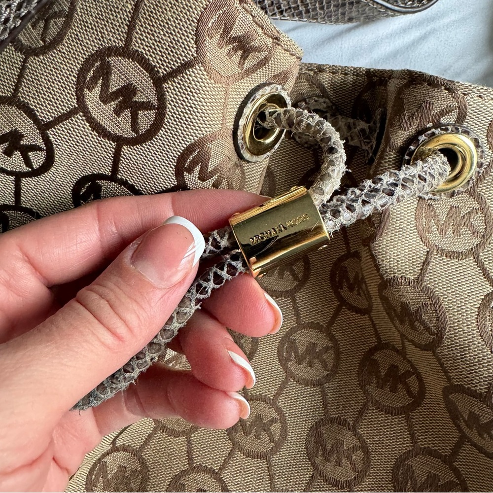 Michael Kors Monogram Snake Print Shoulder Bag - Picture 2 of 12
